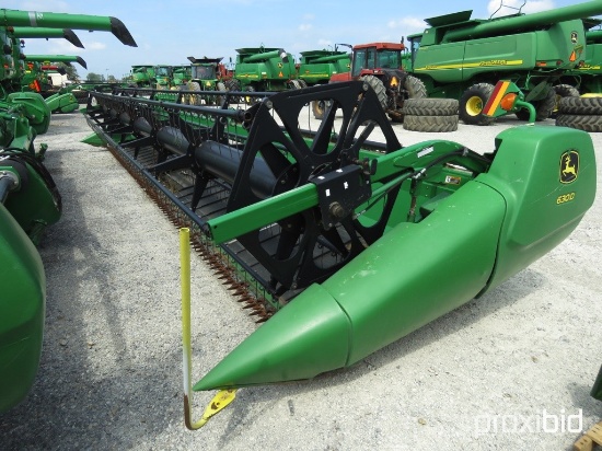 630D John Deere Draper Header