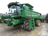 S670 John Deere Combine