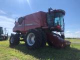 8230 CASE IH COMBINE