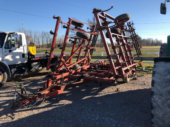 4300 Case IH Field Cultivator