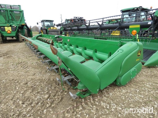 612C JOHN DEERE CORN HEAD