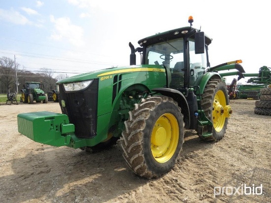 8295R JOHN DEERE TRACTOR