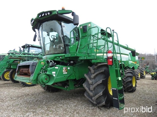 S770 JOHN DEERE COMBINE