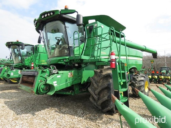 S670 JOHN DEERE COMBINE