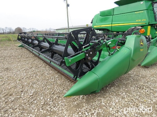 730D JOHN DEERE DRAPER PLATFORM