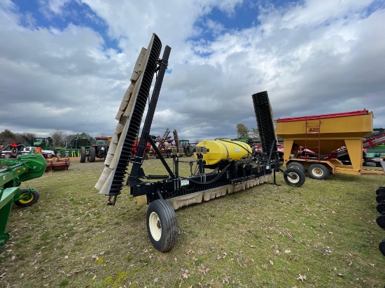 12 ROW HOODED SPRAYER
