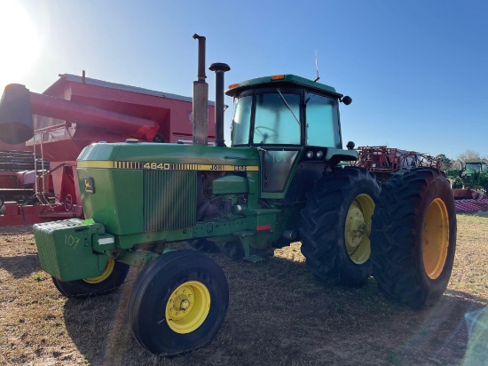 4640 JOHN DEERE TRACTOR