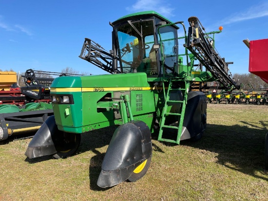 6700 JOHN DEERE SPRAYER