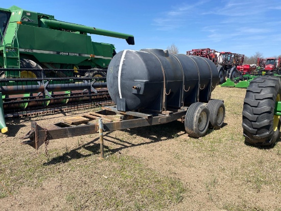 1000 GALLON WATER WAGON