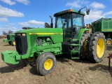 8200 JOHN DEERE TRACTOR