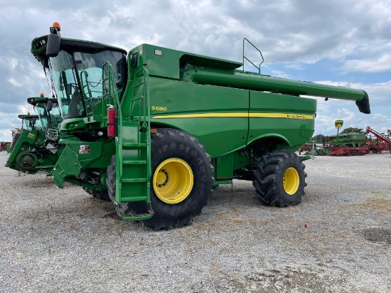 S680 JOHN DEERE COMBINE, 2013 YR.