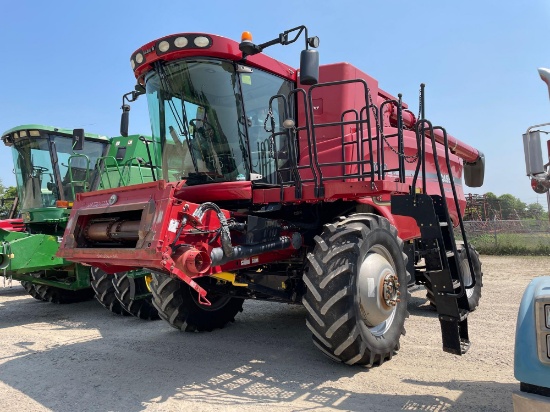 7010 CASE IH COMBINE, GETTING WATER IN OIL