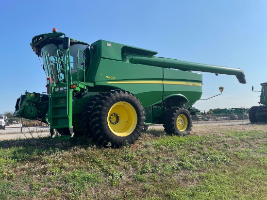 S670 JOHN DEERE COMBINE