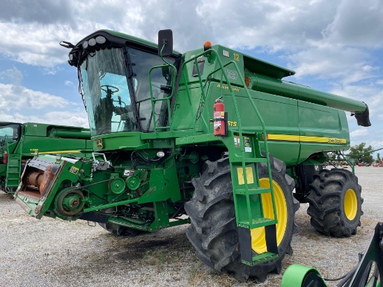 9870 STS JOHN DEERE COMBINE, 2011 YR.