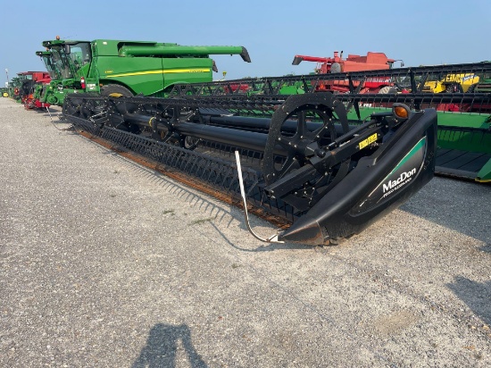 FD75-D MACDON FLEXDRAPER, 2016 YR.