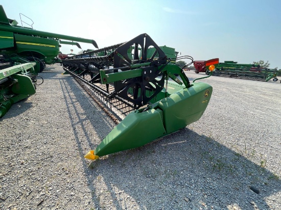 635FD JOHN DEERE FLEX DRAPER PLATFORM, 2014 YR.