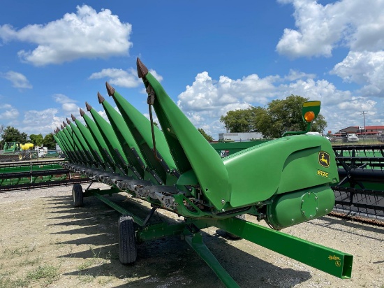 612C JOHN DEERE CORN HEAD, 2015 YR.