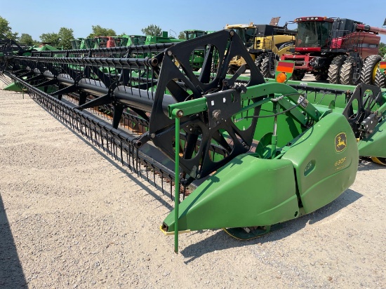 630F JOHN DEERE FLEX PLATFORM, 2004 YR.