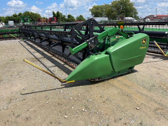 635FD JOHN DEERE FLEX DRAPER PLATFORM, 2013 YR.