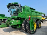 S670 JOHN DEERE COMBINE, 2013 YR.