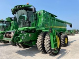 S680 JOHN DEERE COMBINE