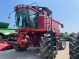 2588 CASE IH COMBINE