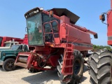1688 CASE IH COMBINE