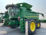 S690 JOHN DEERE COMBINE, 2015 YR.