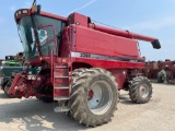 2388 CASE IH COMBINE