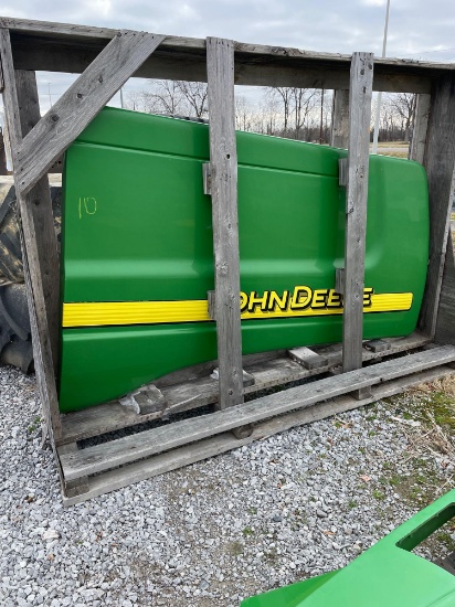 JOHN DEERE SIDE PANEL
