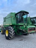 9500 JOHN DEERE COMBINE