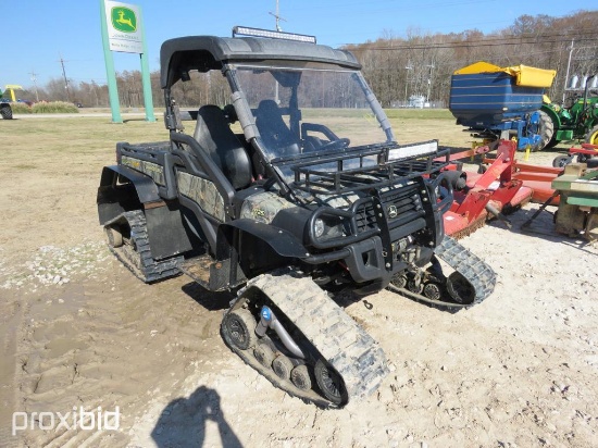 JOHN DEERE GATOR WITH TRACKS