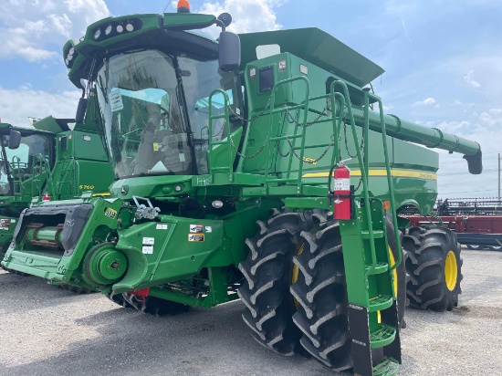 S670 JOHN DEERE COMBINE