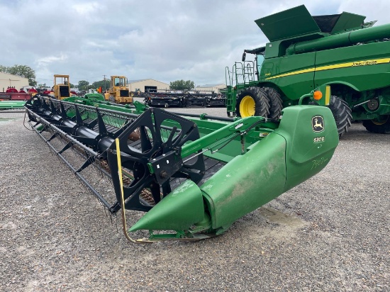 630D JOHN DEERE DRAPER PLATFORM