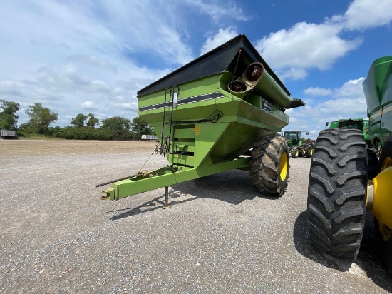 685 PARKER GRAIN CART