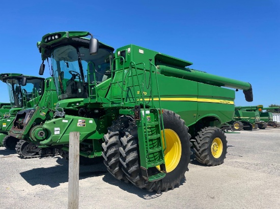 S670 JOHN DEERE COMBINE