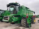 S680 JOHN DEERE COMBINE