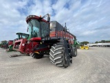 8010 CASE IH COMBINE