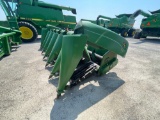 693 JOHN DEERE CORN HEAD