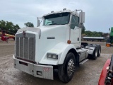KENWORTH DAY CAB SEMI