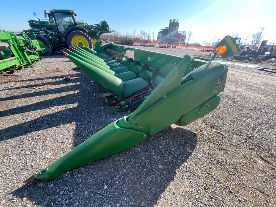 712C JOHN DEERE CORN HEAD, 12 ROW 30 INCH SPACING