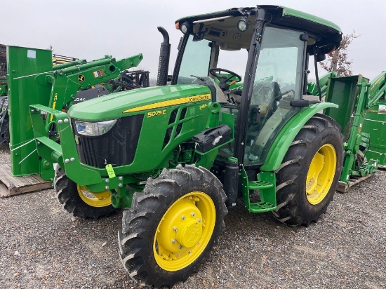 5075E JOHN DEERE TRACTOR, MFWD