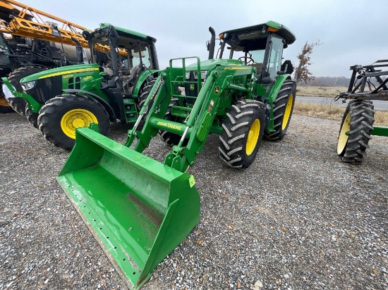 6105E JOHN DEERE TRACTOR WITH 540M LOADER, MFWD