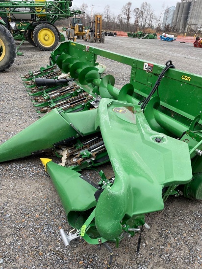 C8R JOHN DEERE CORN HEAD, 8 ROW