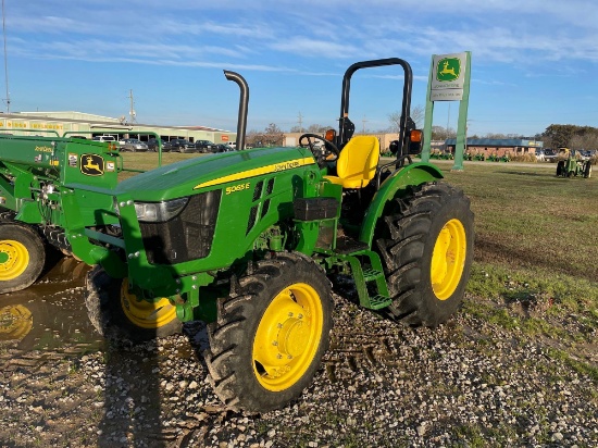 5065E JOHN DEERE TRACTOR