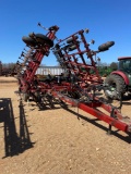 200 CASE IH TIGER MATE FIELD CULTIVATOR