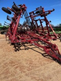 4800 CASE IH FIELD CULTIVATOR