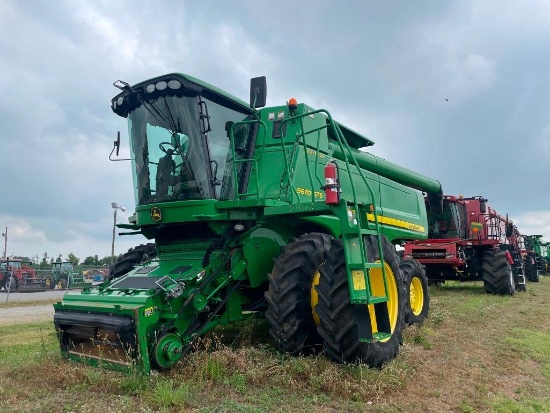 9670 JOHN DEERE COMBINE, 2009 YR.