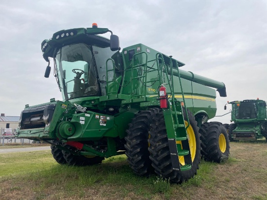 S770 JOHN DEERE COMBINE, 2020 YR.