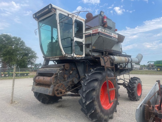 M2 GLEANER COMBINE